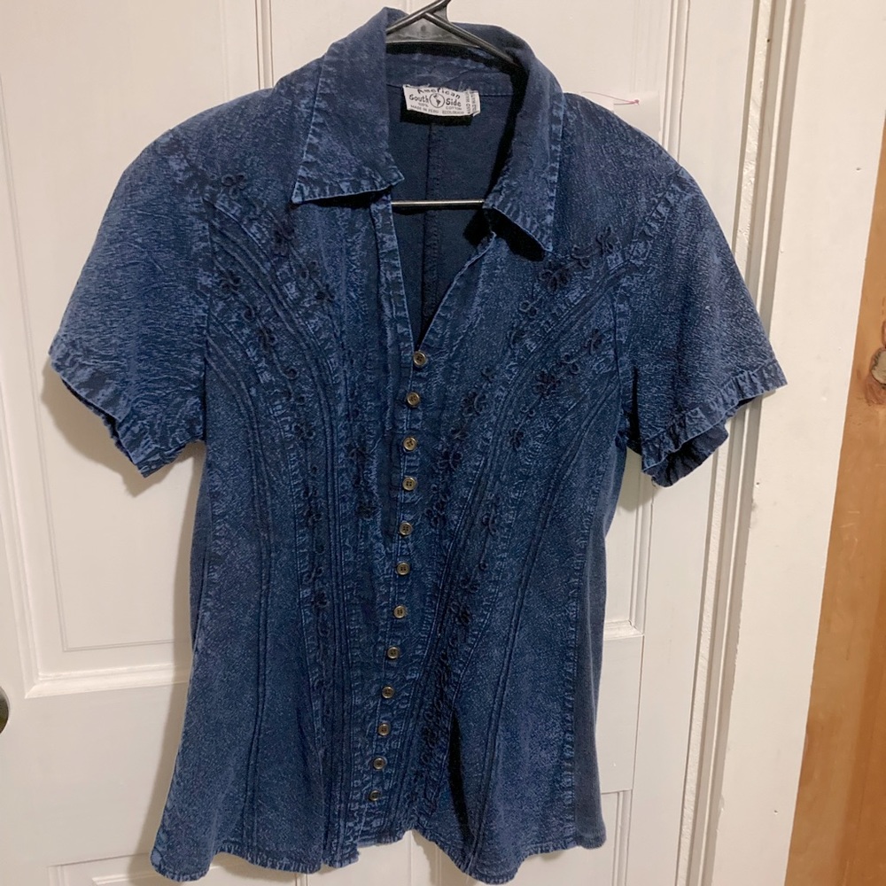 American South Side women’s top size large